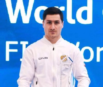 Մարմնմամարզիկ Արթուր Ավետիսյան