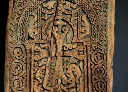 1188 թվականին թվագրվող հայկական եկեղեցու փայտյա դռան փեղկը Հայաստանի պատմության թանգարանում