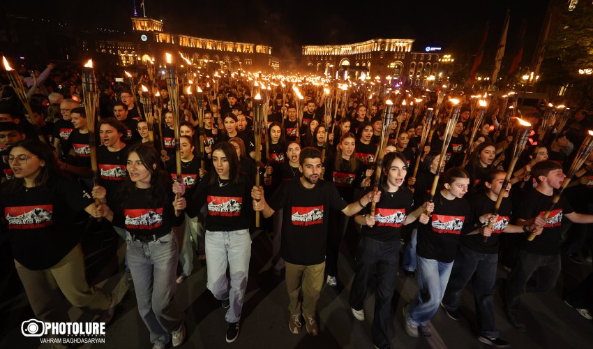 «Պայքարը շարունակվում է». Ջահերով երթը Երևանում