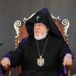 Ամենայն հայոց կաթողիկոսը հանդիպել է երիտասարդների հետ