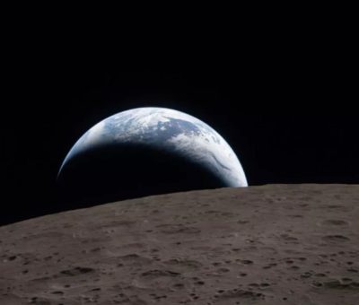 Լուսինն ու Երկիրը