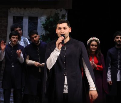 Ուսանողական խորհրդի անդամների մասնակցությամբ բեմադրված «Հայը» ներկայացումը