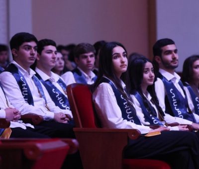 «ԱԲ սերունդ» կրթական ծրագրի առաջին շրջանավարտները ավարտական վկայականներ են ստացել