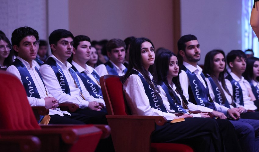 «ԱԲ սերունդ» կրթական ծրագրի առաջին շրջանավարտները ավարտական վկայականներ են ստացել