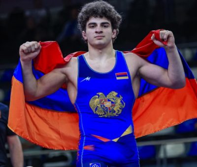 Ըմբիշ Վահե Հովեյանը