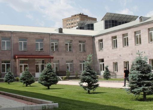 Երևանի օլիմպիական հերթափոխի պետական մարզական քոլեջ (ԵՕՀՊՄՔ)