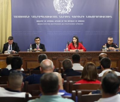Արփինե Սարգսյանն օգոստոսի 18-ին հանդիպել է ավտոդպրոցների և հաշվառման-քննական ծառայությունների ոլորտի շահագրգիռ կազմակերպությունների ներկայացուցիչների հետ։