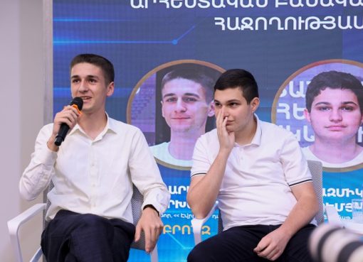 Արամ Ամիրխանյանը և Ռազմիկ Եփրեմյանը
