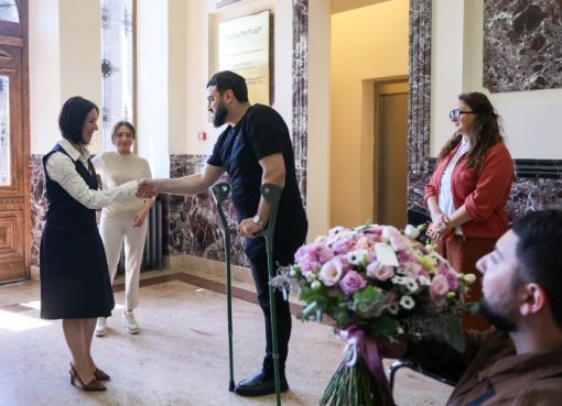 Ժաննա Անդրեասյանն այցելել է «Զինվորի տուն»