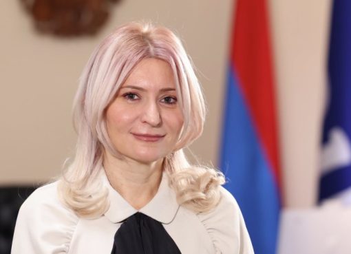 Հայկական պետական մանկավարժական համալսարանի (ՀՊՄՀ) ռեկտորի պաշտոնակատար Արաքսիա Սվաջյանը